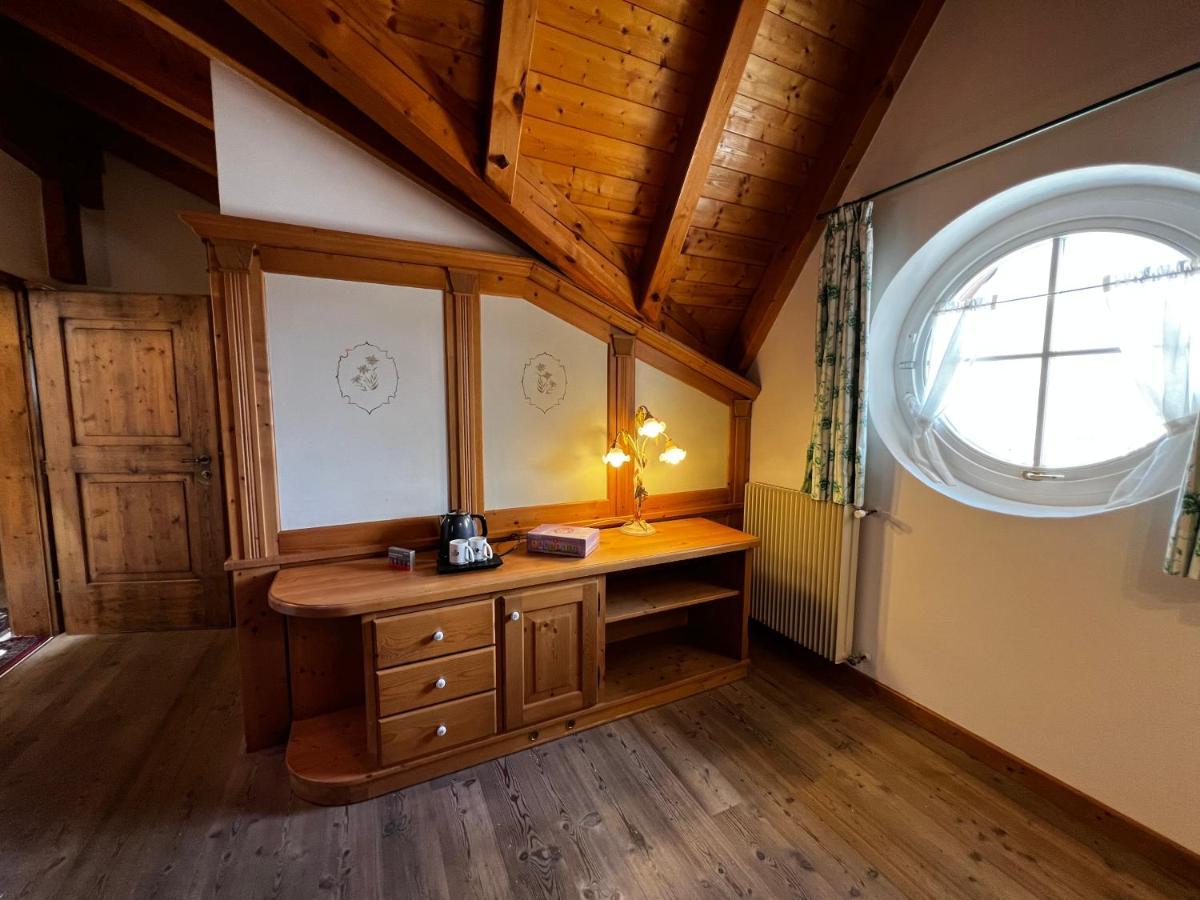 Kaiserkrone Charming Retreat Dimaro Luaran gambar