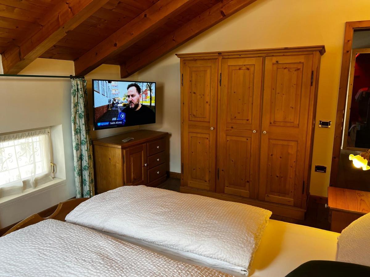 Kaiserkrone Charming Retreat Dimaro Luaran gambar