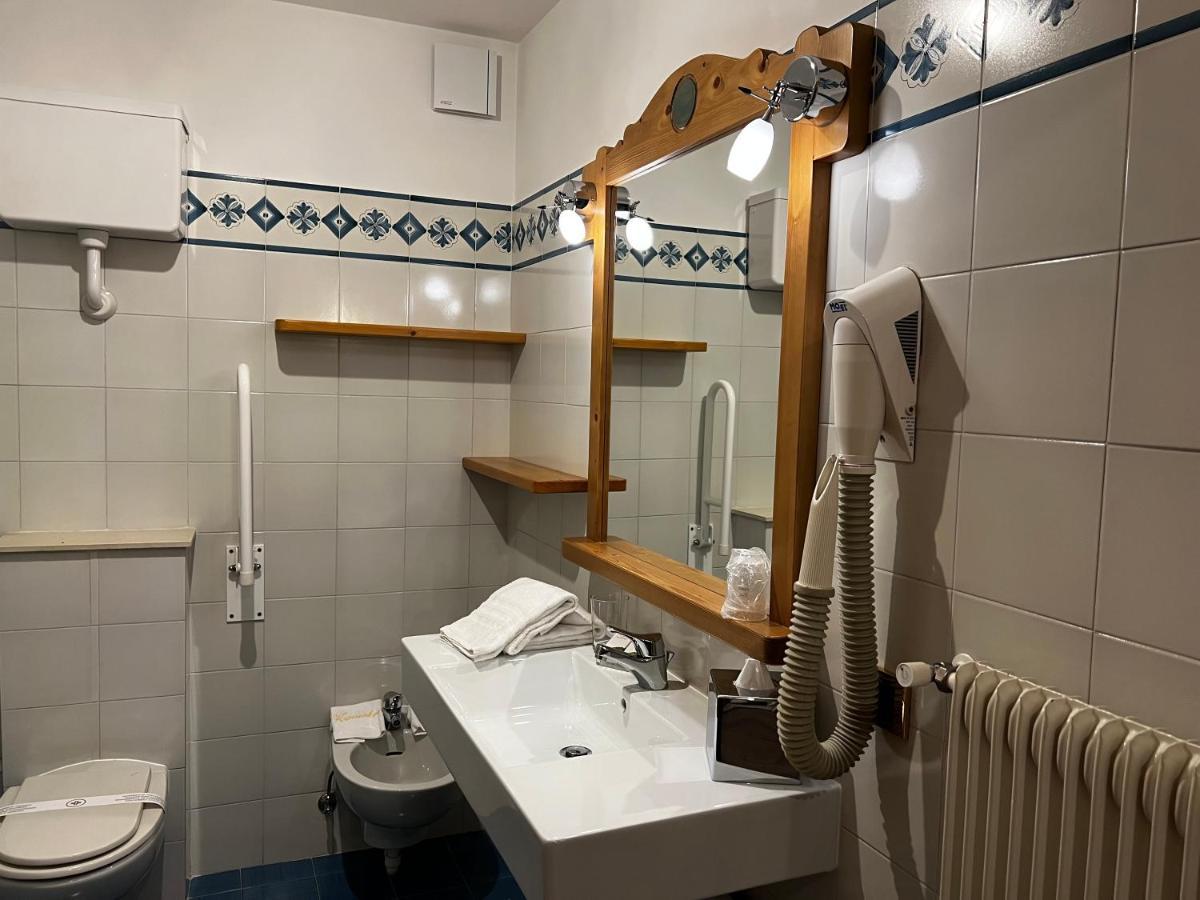 Kaiserkrone Charming Retreat Dimaro Luaran gambar