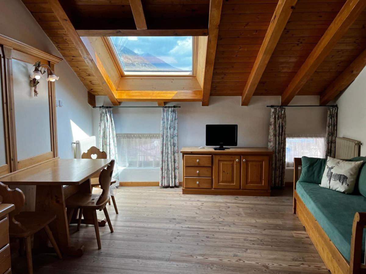 Kaiserkrone Charming Retreat Dimaro Luaran gambar