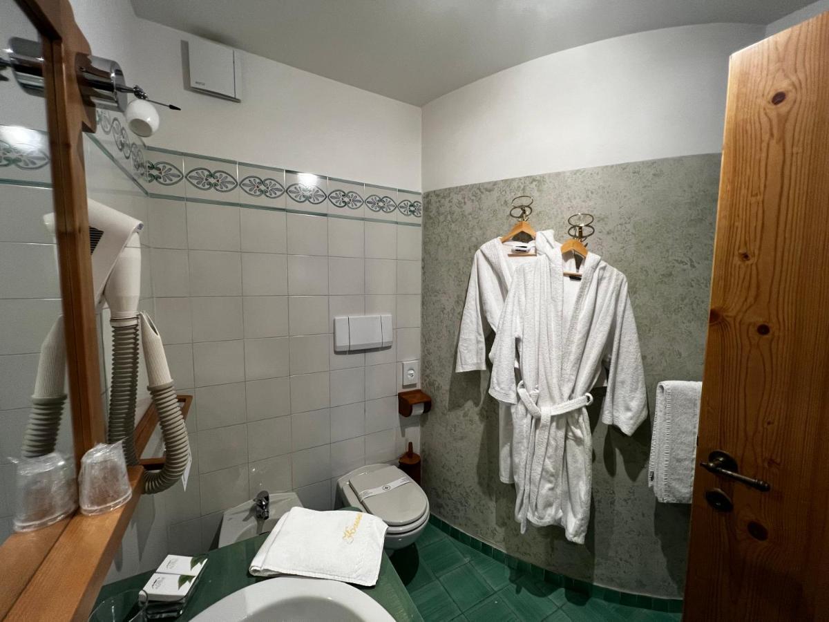 Kaiserkrone Charming Retreat Dimaro Luaran gambar