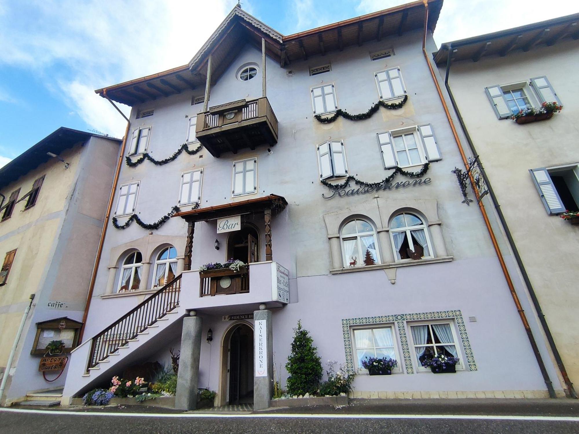 Kaiserkrone Charming Retreat Dimaro Luaran gambar